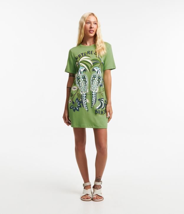 Vestido T-Shirt em Viscose com Estampa Natureza Brasileira Verde 2