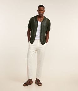 Calça Relaxed em Algodão com Textura