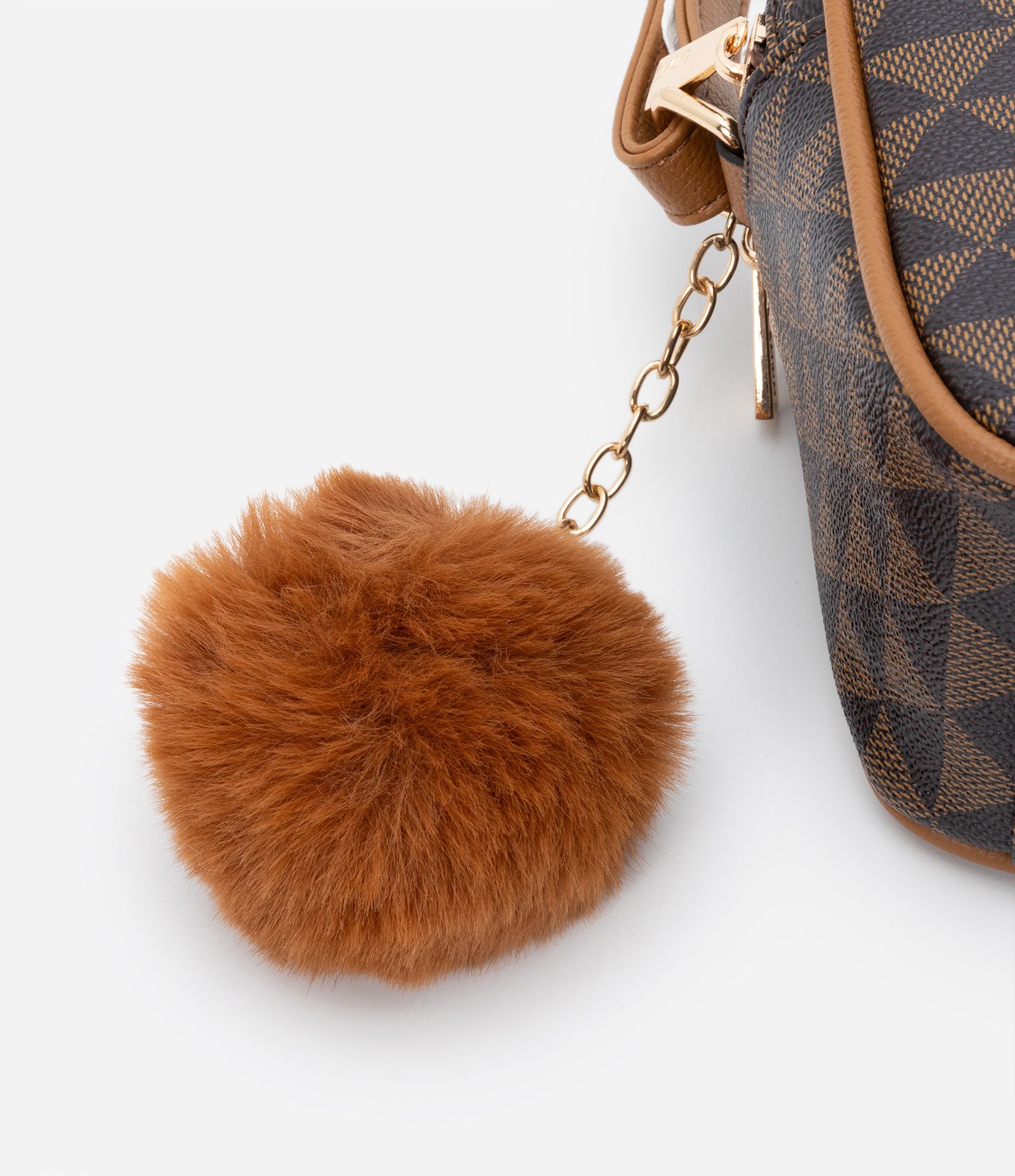 Bolsa Transversal Pequena com Abertura Dupla e Pompom Marrom 4