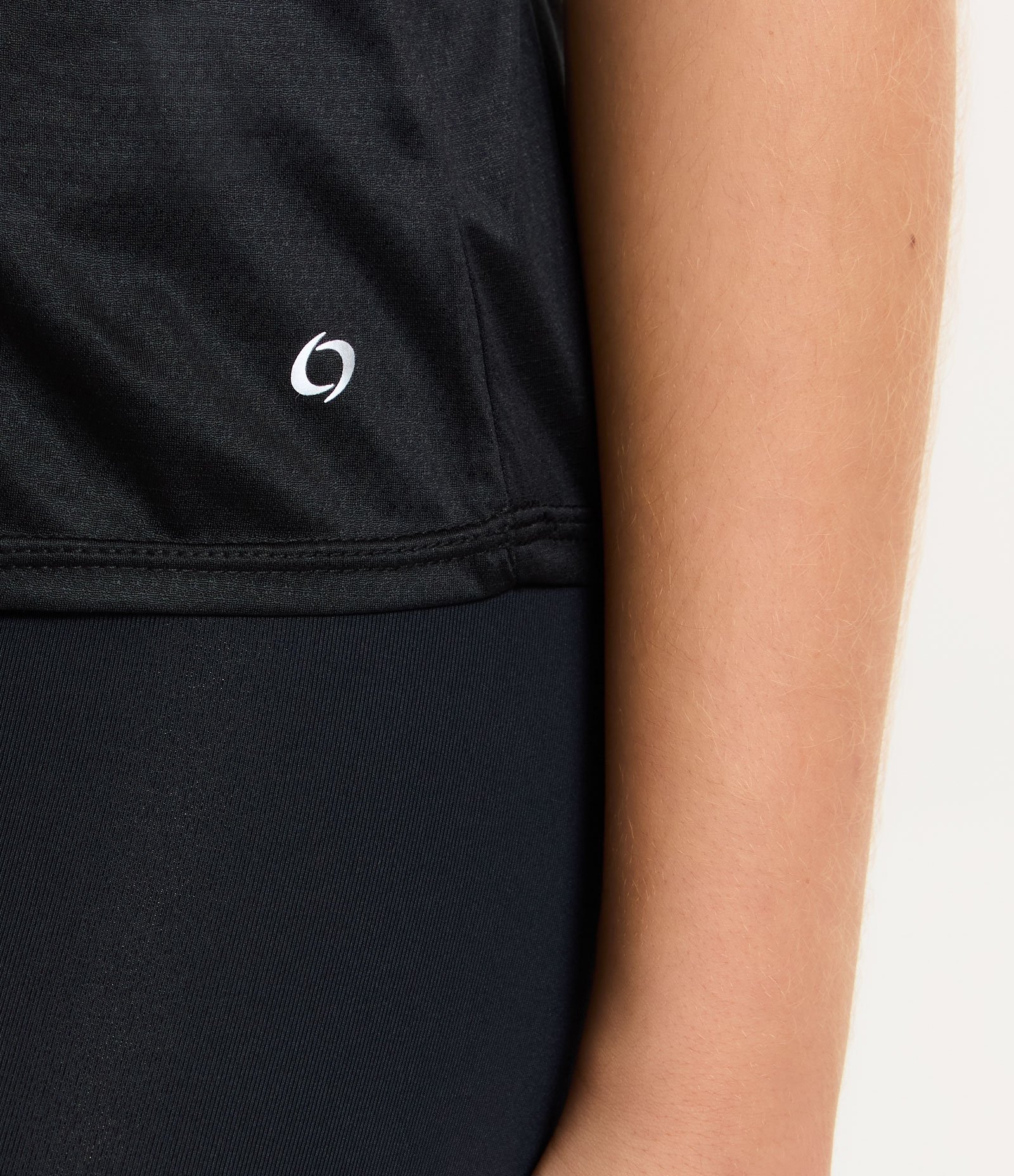 Regata Esportiva em Microfibra com Alças Finas 5