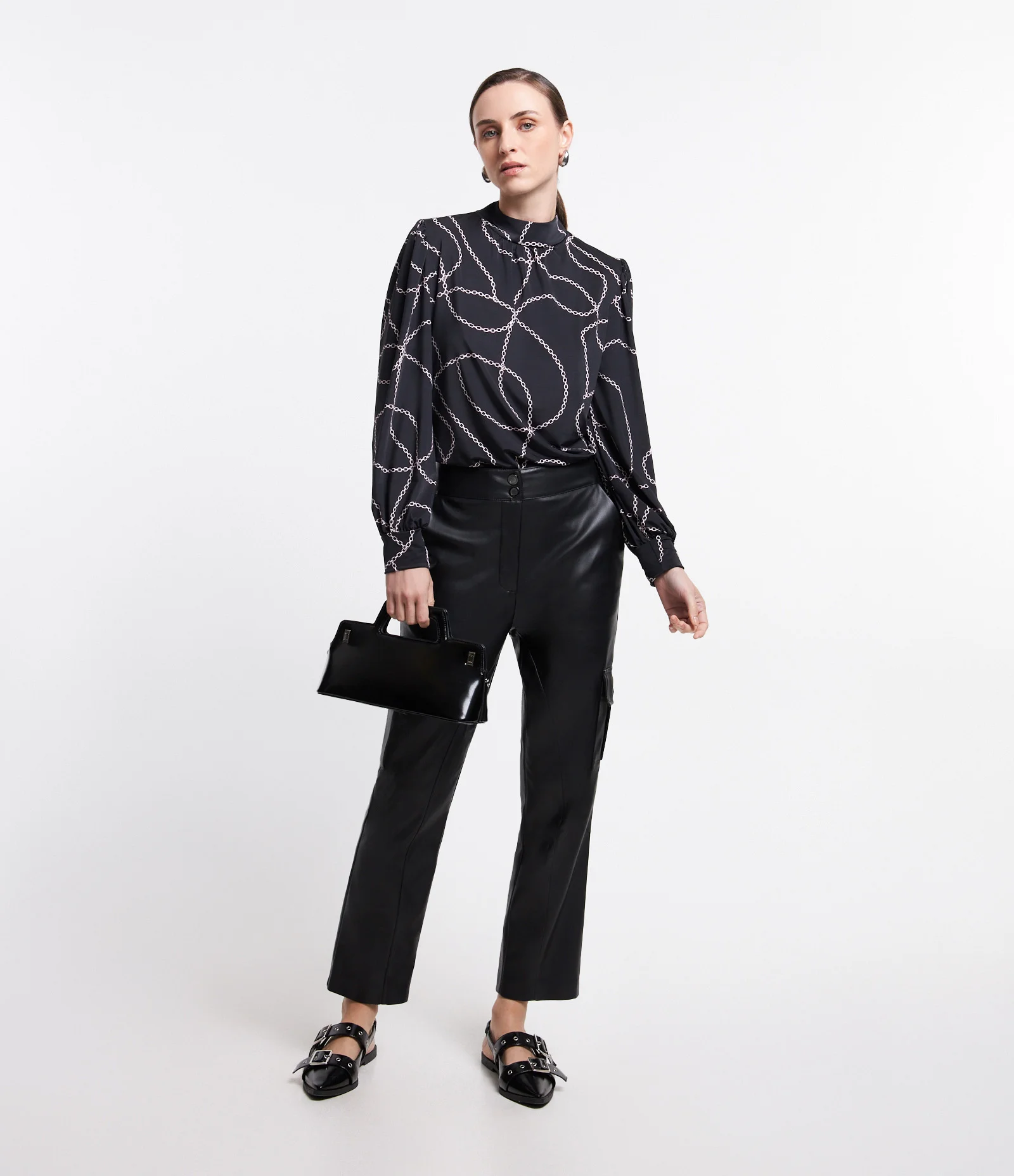 Blusa em Jersey com Manga Bufante e Estampa Correntes Preto 2