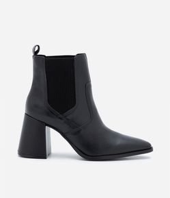 Bota Chelsea em Couro com Salto Diferenciado