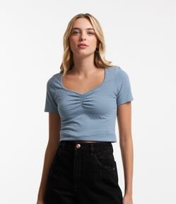 Blusa em Algodão Texturizado com Franzido no Peito