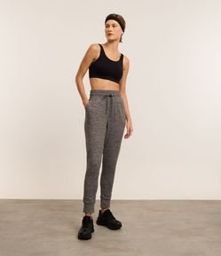 Calça Jogger Esportiva com Cós Regulável e Toque Suave