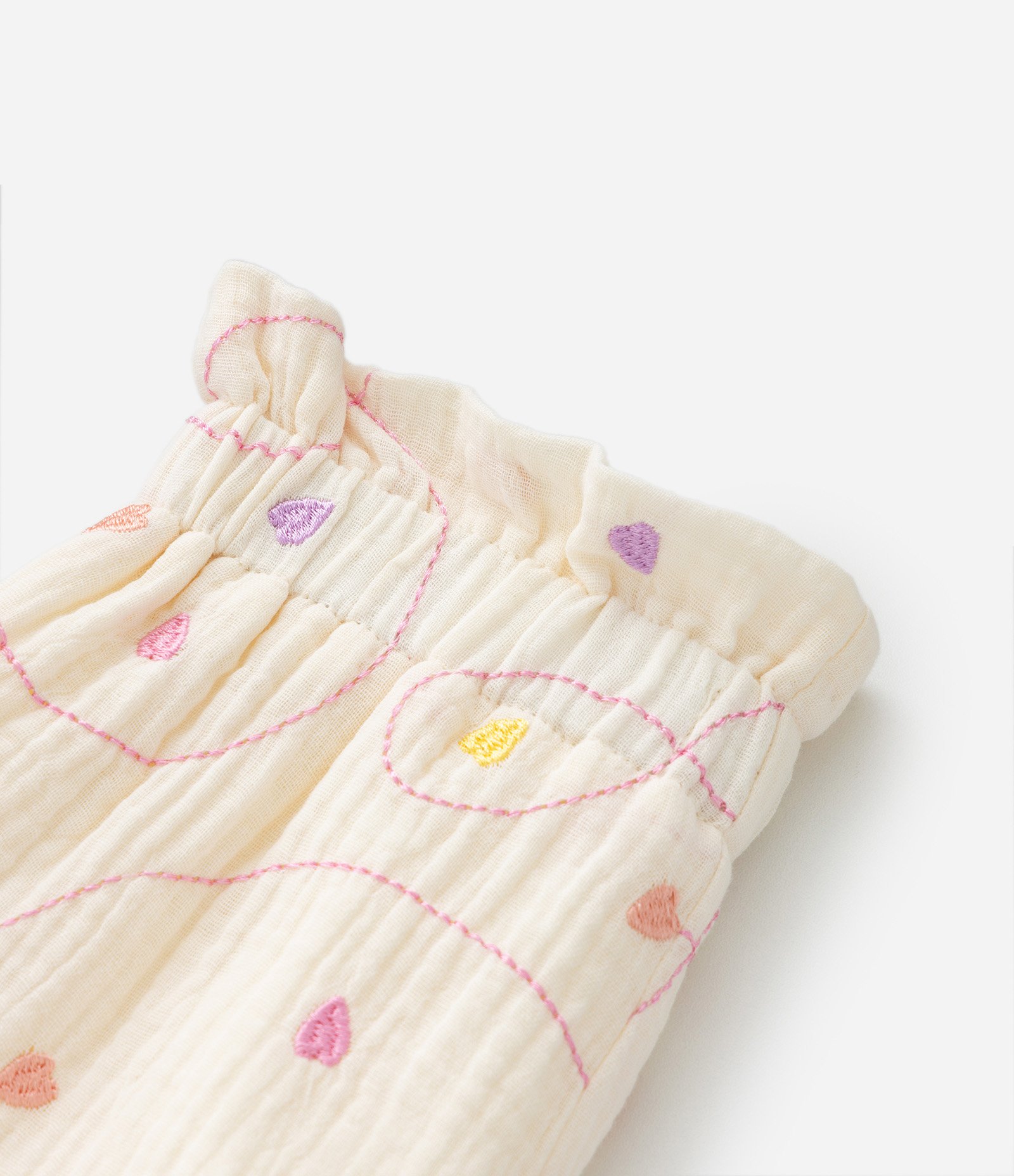 Conjunto Infantil com Babadinho e Bordado de Folhinhas - Tam 1 a 5 Anos Bege 3