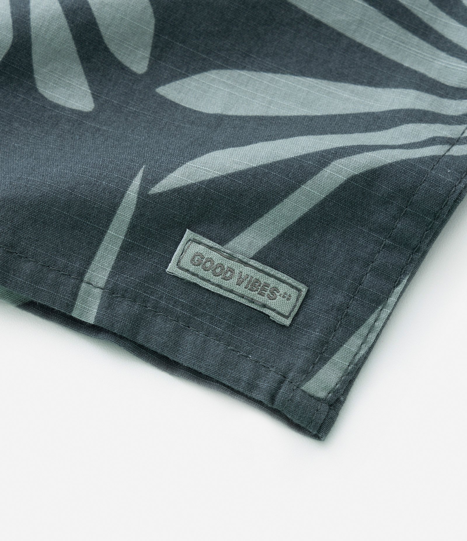 Camisa Infantil com Estampa Folhagens - Tam 5 a 14 Anos Verde 4