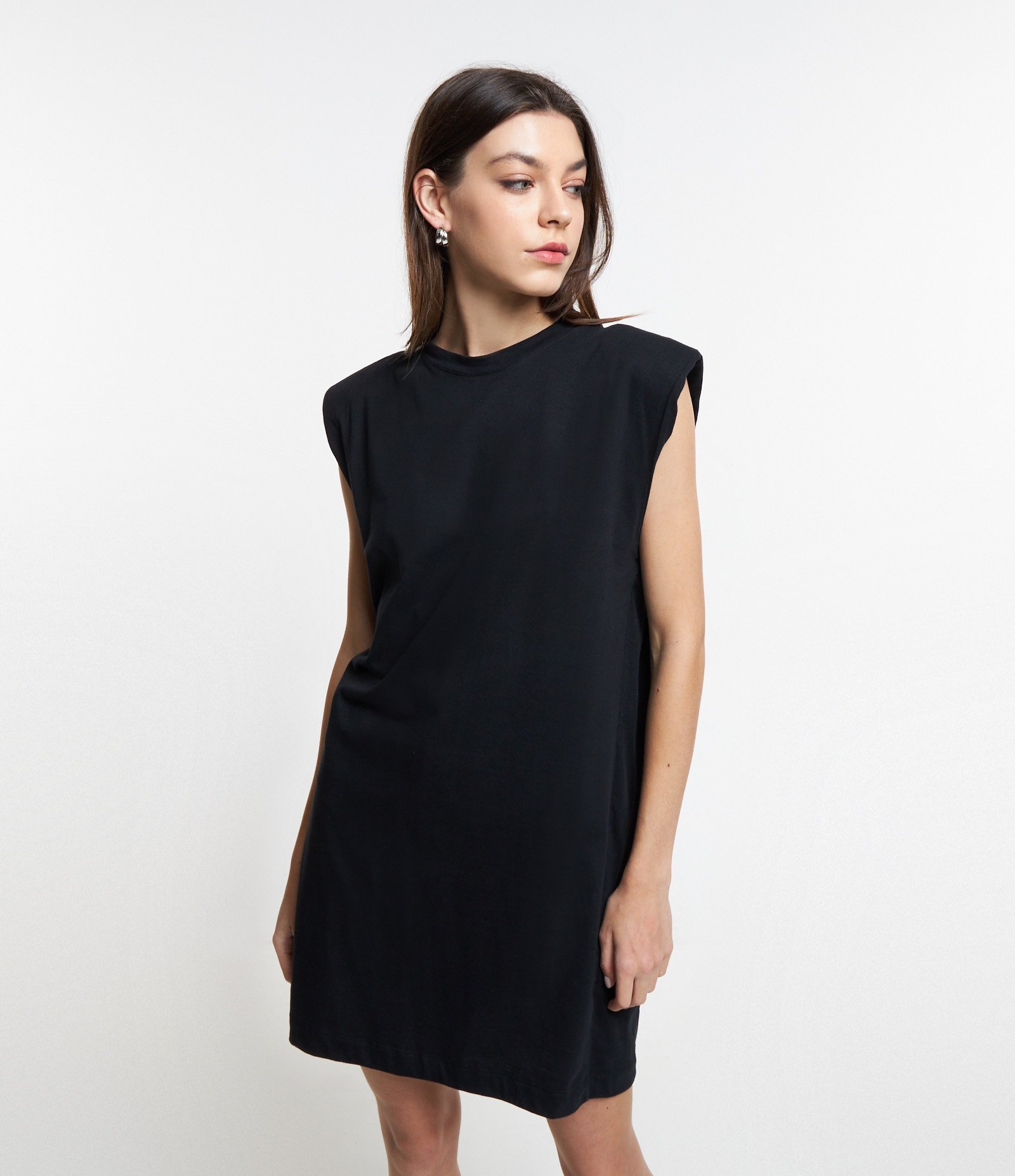 Vestido T-shirt Curto em Algodão com Ombreira Preto 1