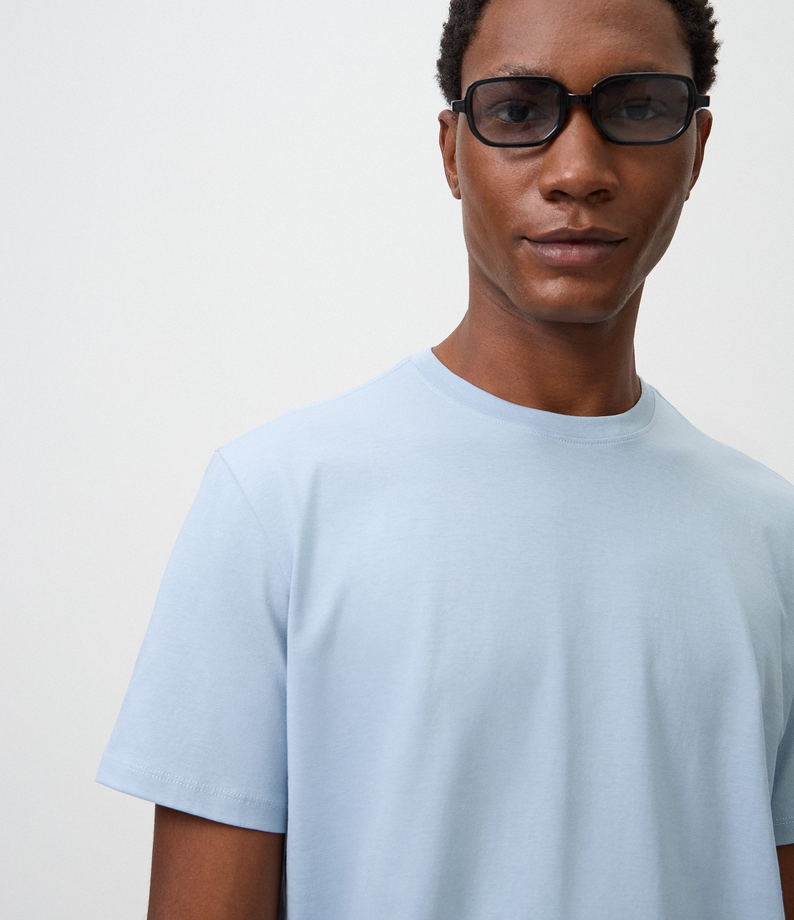 Camiseta Comfort Básica em Algodão Peruano Azul Gelo 4