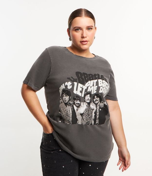 Camiseta Alongada de Algodão Estonada com Estampa The Beatles Curve & Plus Size Cinza Estonado 1