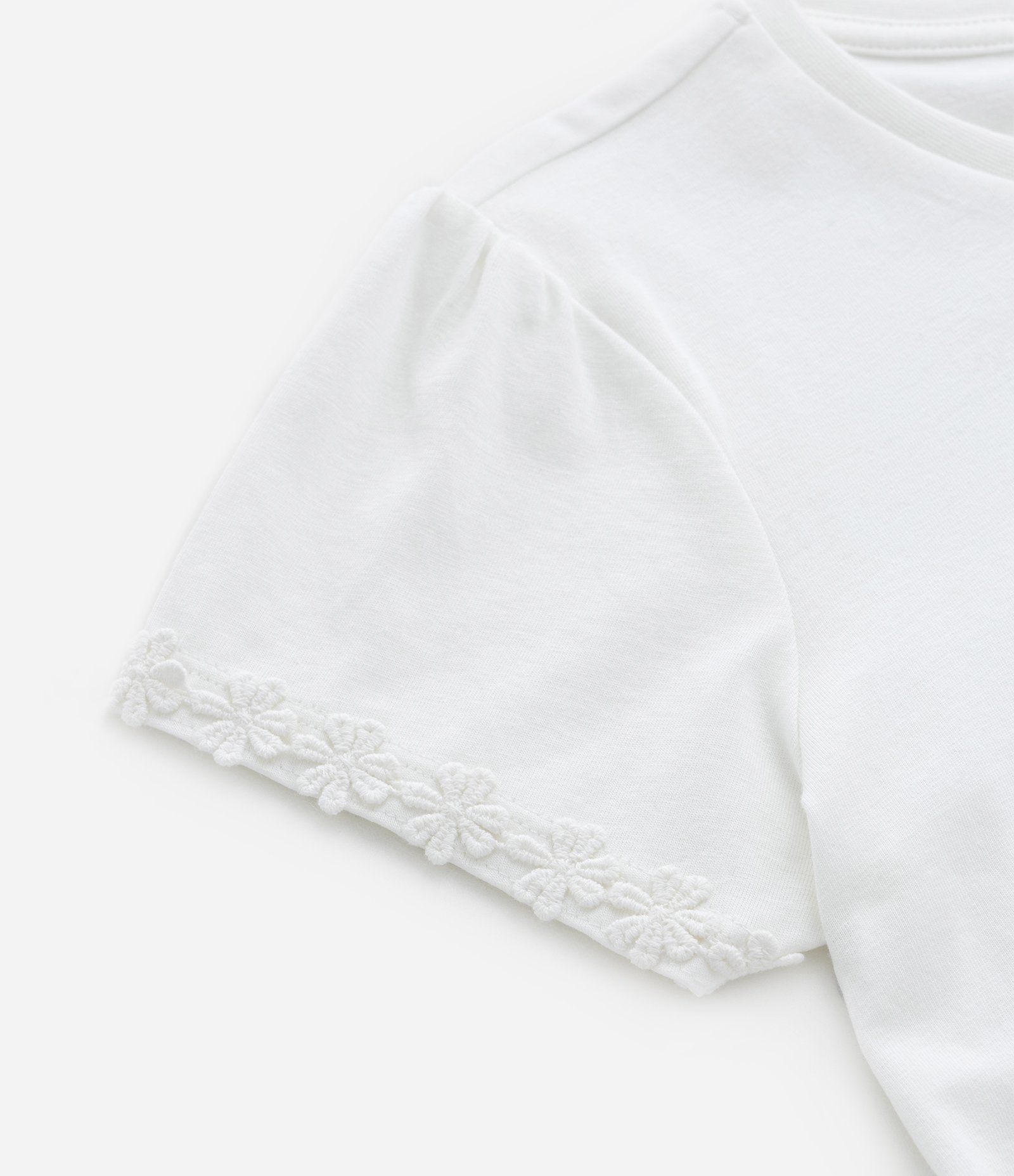 Blusa Infantil com Detalhe de Bolsinho e Mangas Bordadas - Tam 5 a 14 Anos Branco Neve 4