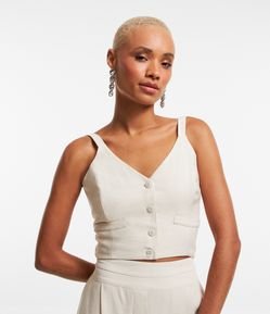 Blusa de Alça Cropped em Alfaiataria com Botões e Bolsos