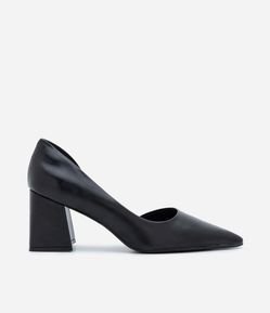 Sapato Scarpin com Bico Fino e Recorte Lateral