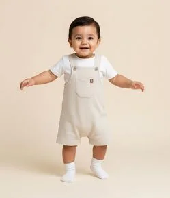 Jardineira Infantil Texturizada com Bolsinho - Tam 0 a 18 meses