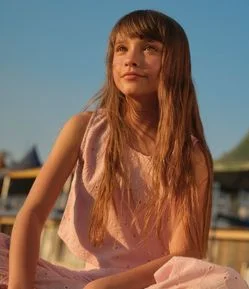 Blusa Infantil em Laise Floral com Abertura Gota nas Costas - Tam 5 a 14 Anos