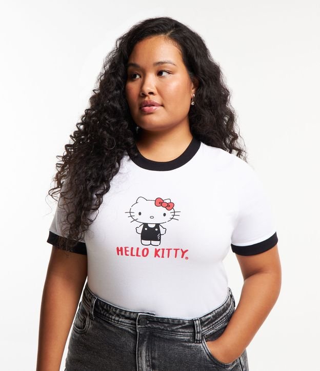 Blusa Cropped em Meia Malha com Estampa Hello Kitty Curve & Plus Size Branco Neve 1