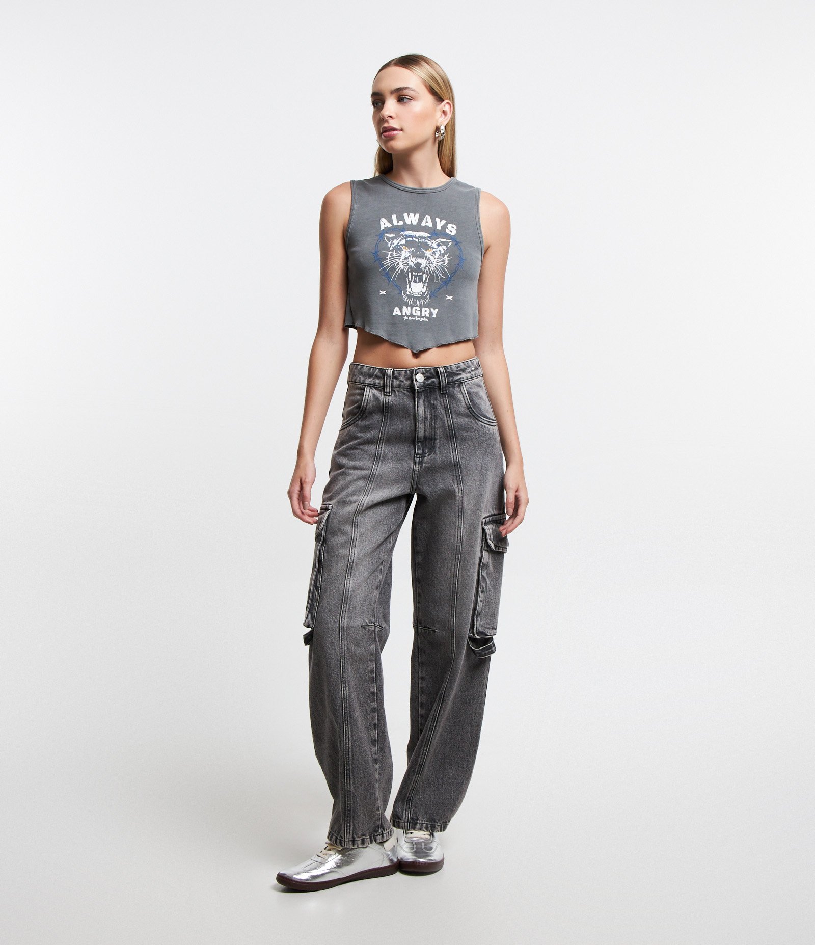 Blusa Cropped sem Manga em Algodão com Estampa Tigre Always Angry Cinza 2
