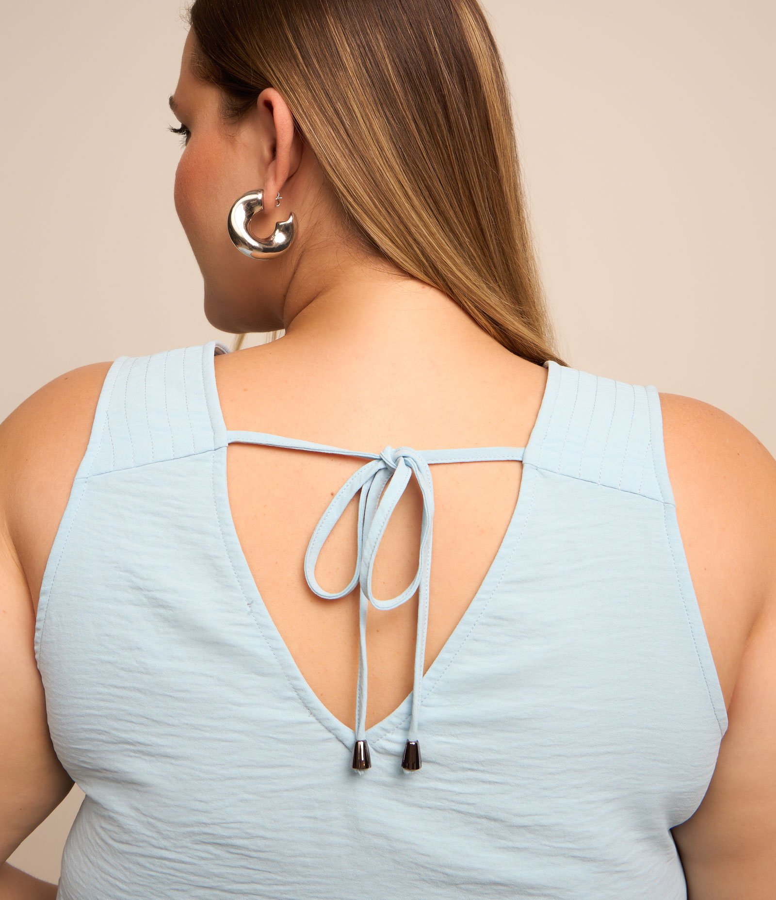 Blusa sem Manga com Decote V e Texturas Curve & Plus Size Azul 3