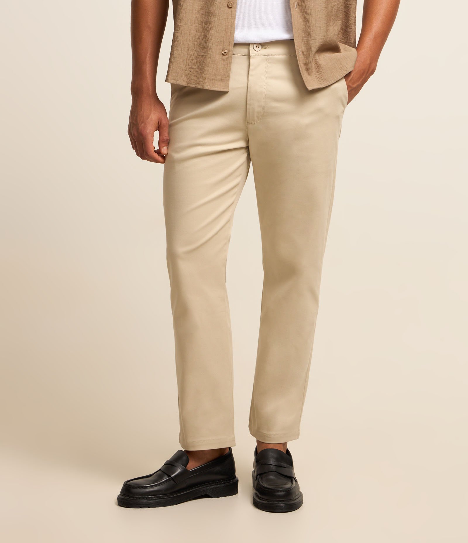 Calça Slim Sarjado Cropped Alfaiatada com Bolsos Bege Claro 7