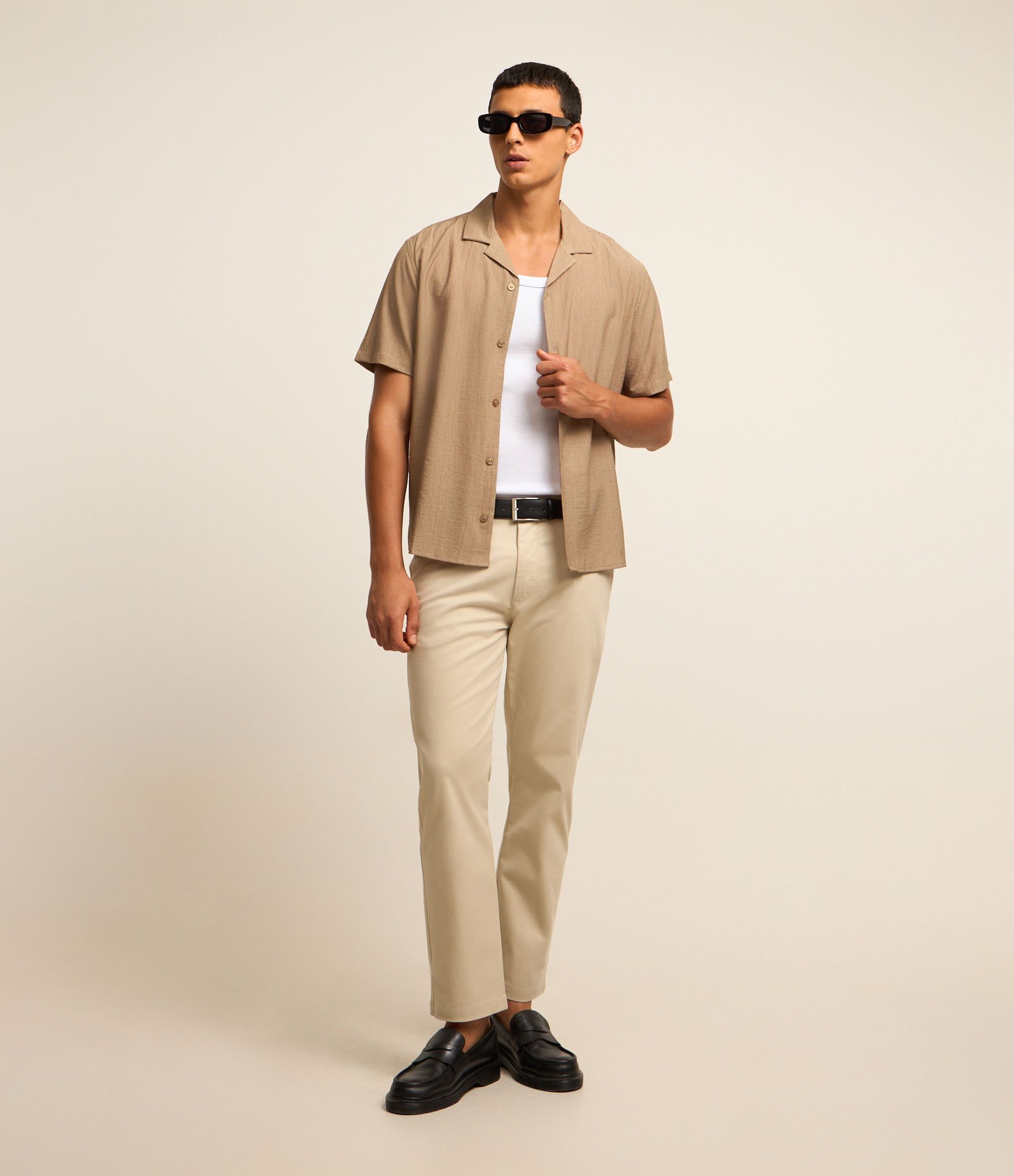 Calça Slim Sarjado Cropped Alfaiatada com Bolsos Bege Claro 4