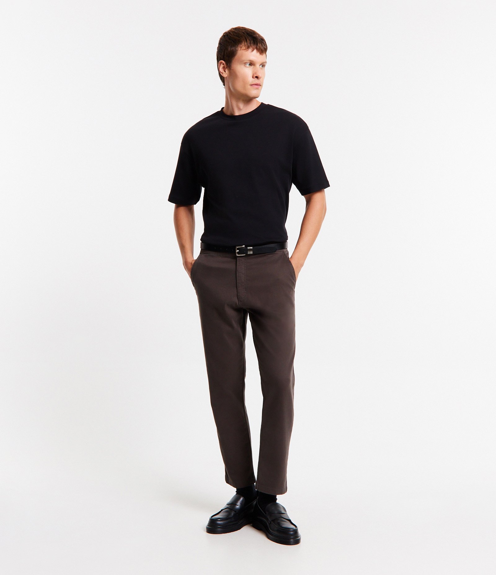 Calça Slim em Sarja com Bolsos Cinza Chumbo 1