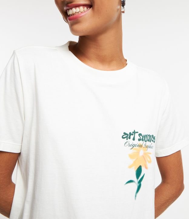 Camiseta Alongada em Algodão com Estampa Frente e Costas Art Studios Flor Branco 4