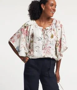 Blusa Ombro a Ombro em Viscolinho com Estampa Floral