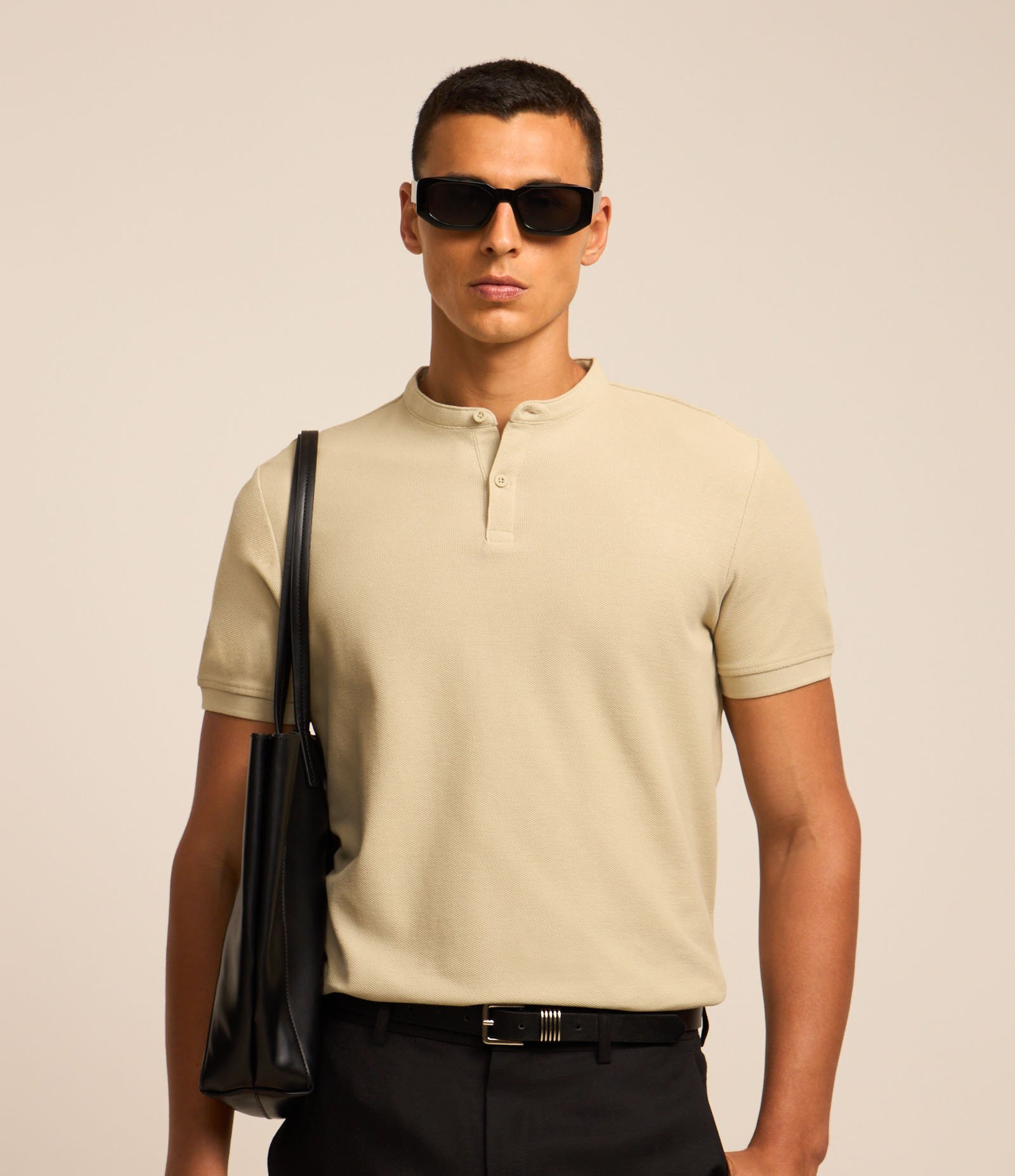 Camisa Polo Slim em Piquet Texturizado Bege 2