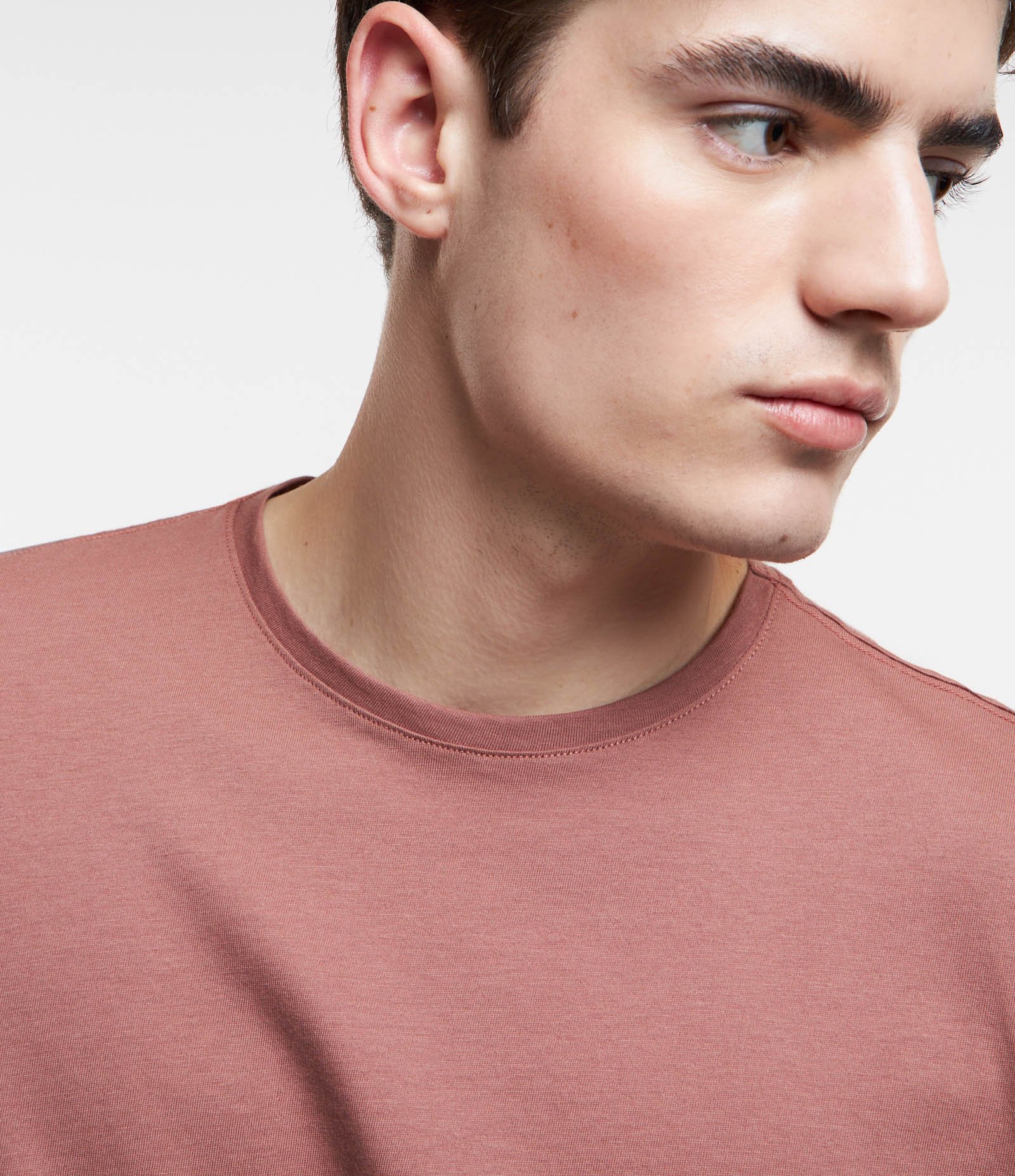 Camiseta Slim Básica em Algodão Peruano com Gola Redonda 3