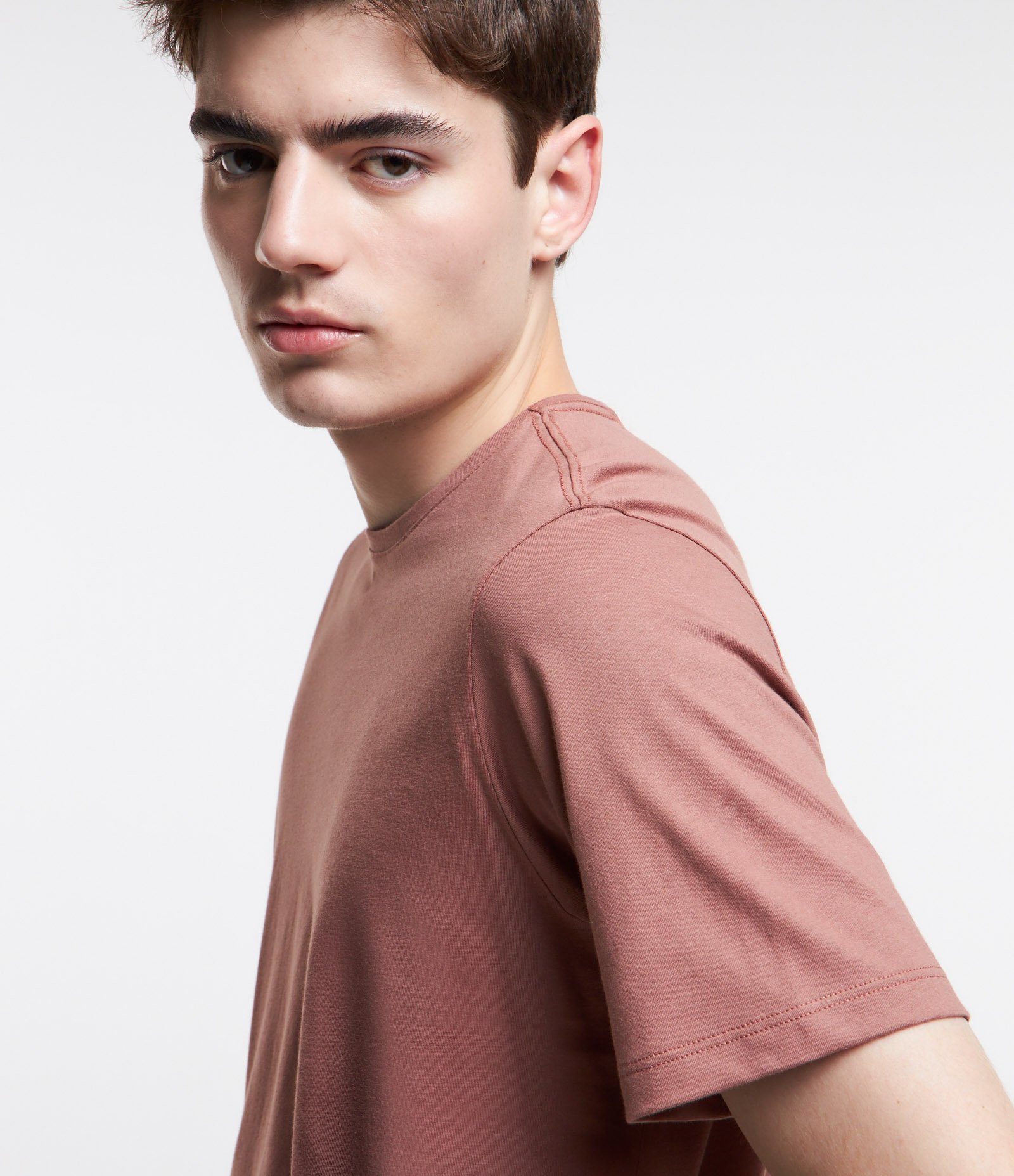 Camiseta Slim Básica em Algodão Peruano com Gola Redonda 4