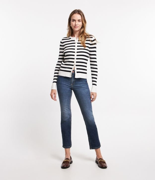 Calça Reta Cropped em Jeans