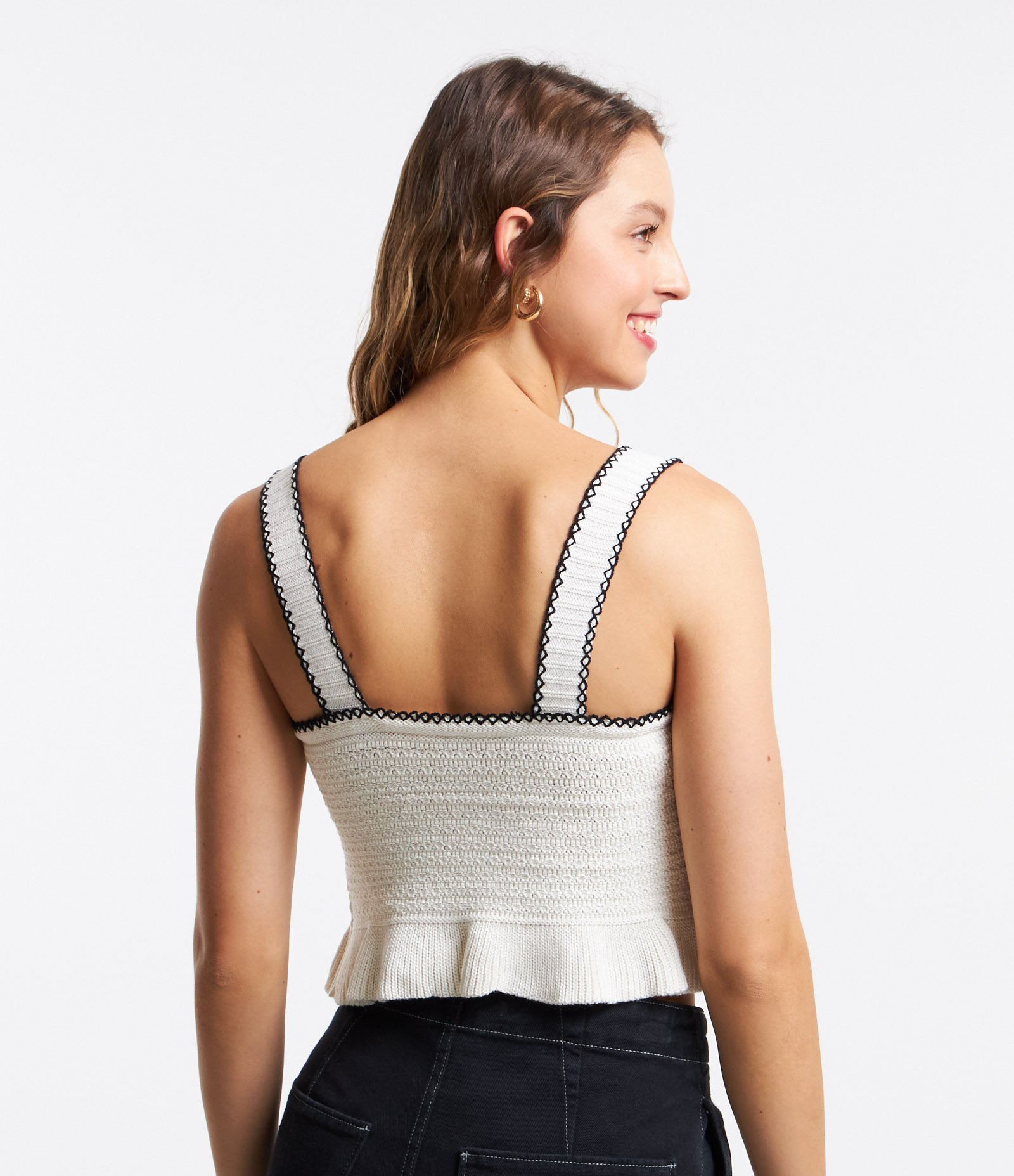 Blusa de Alça em Tricô com Pesponto e Babadinho na Barra Branco 3
