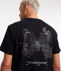 Camiseta Comfort em Algodão e Estampa Frente e Costas Butterfly Collapse