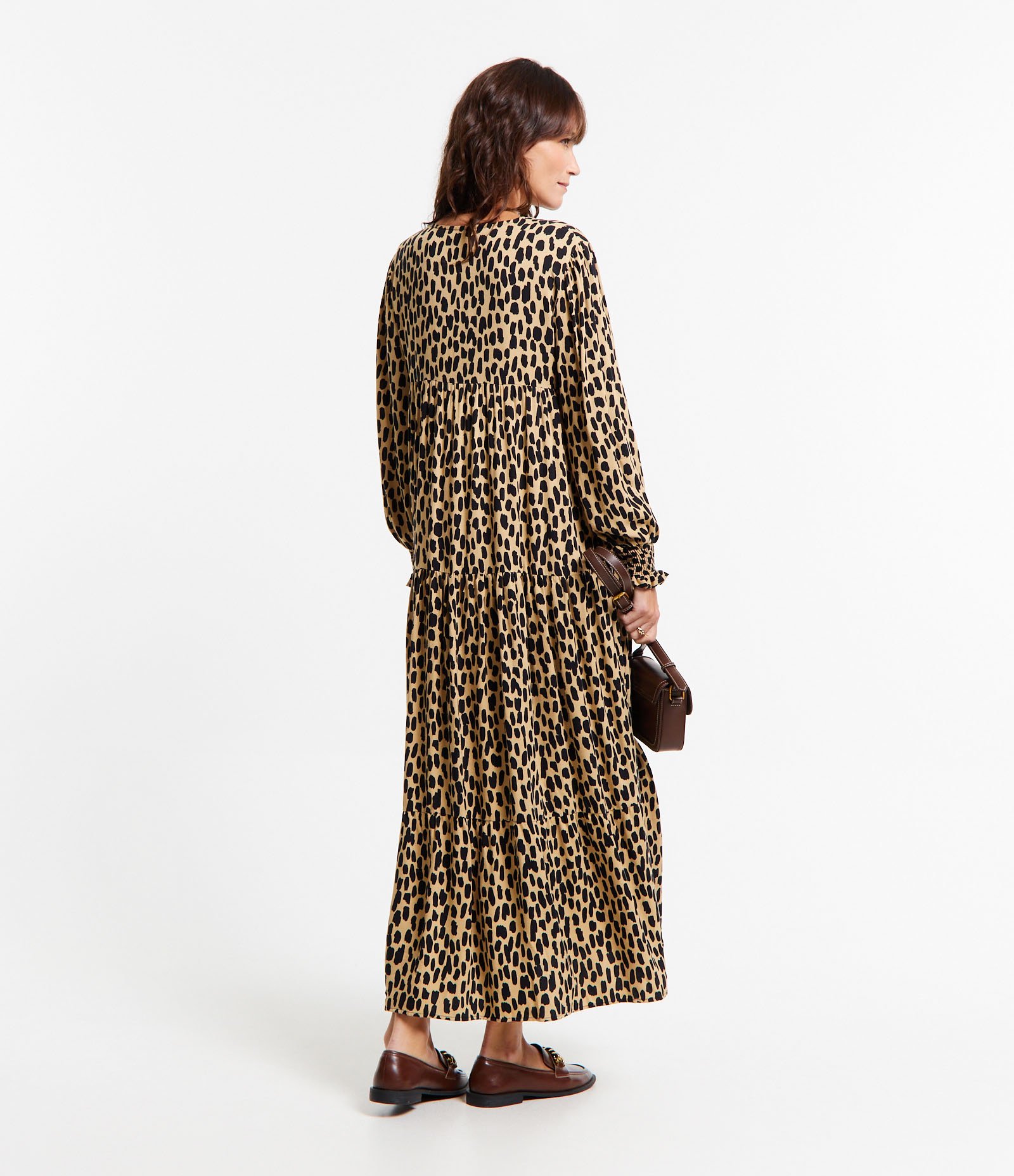 Vestido Midi em Viscose com Amarração e Estampa Animal Print Marrom 4