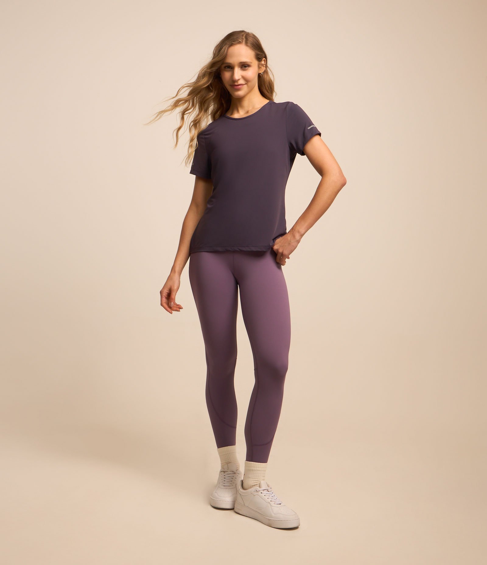 Camiseta Esportiva Regular Texturizada com Detalhe Refletivo Roxo Escuro 3