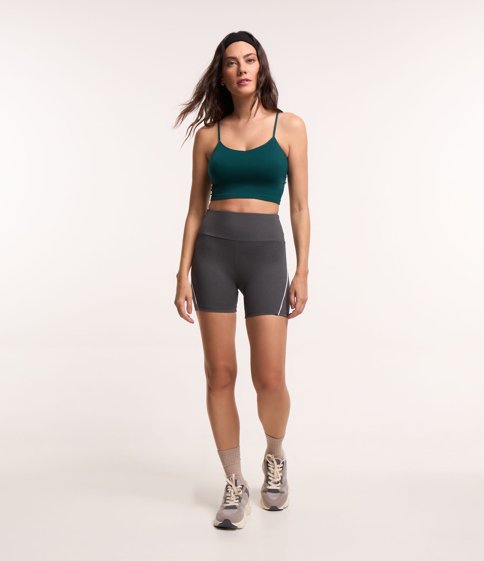 Top Esportivo sem Costura com Textura Canelada Verde 2