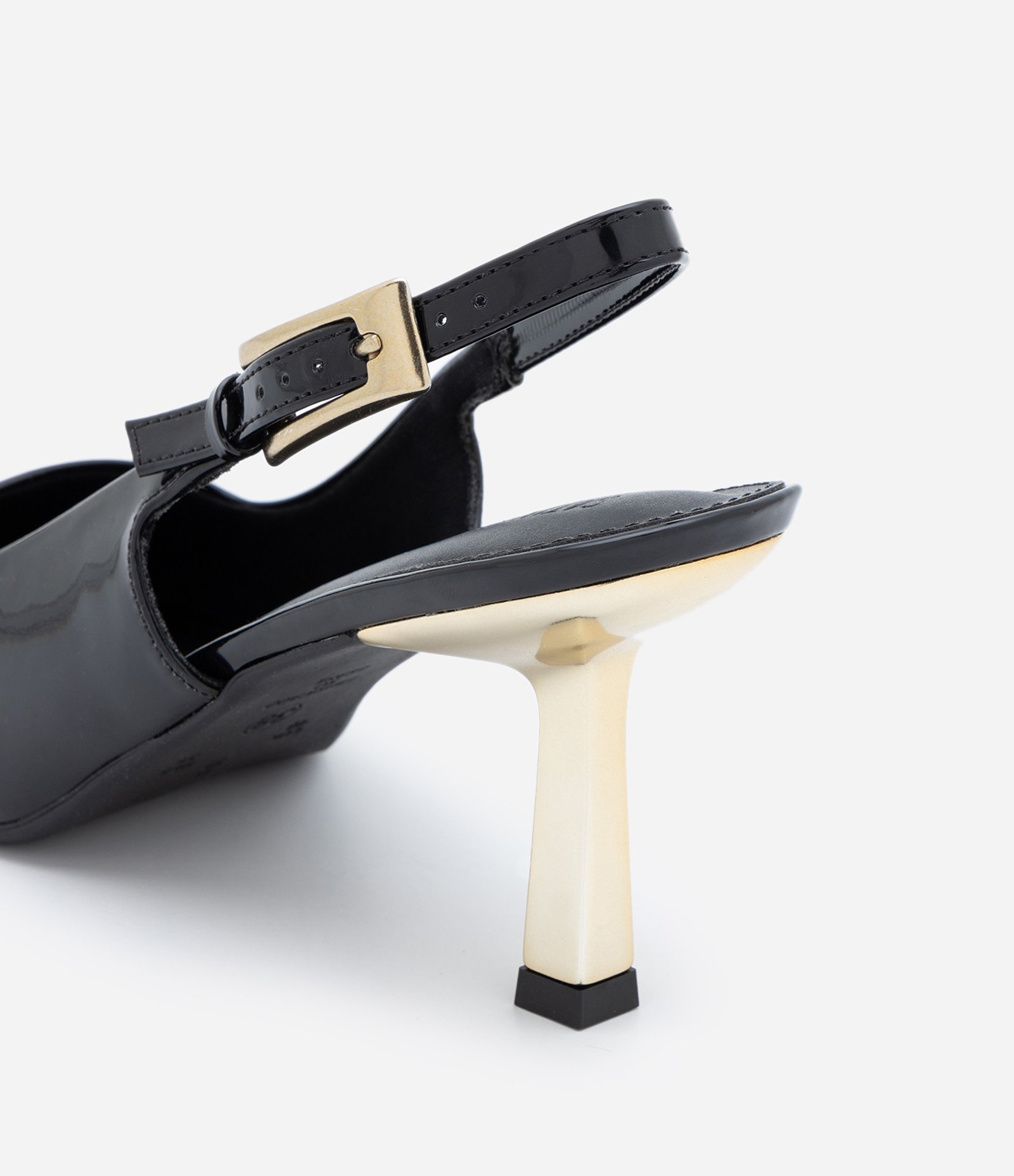 Sapato Scarpin Slingback com Salto Cromado Preto 3