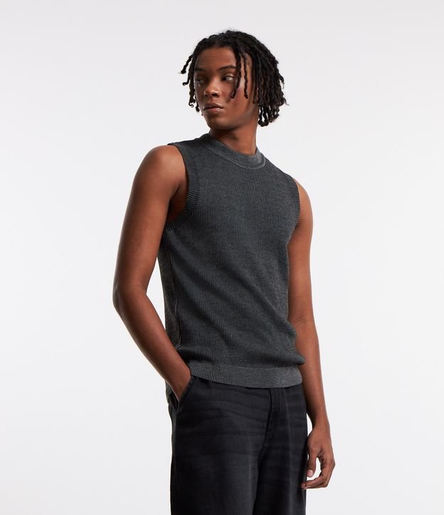 Regata Muscle Canelada em Tricô com Gola Altinha