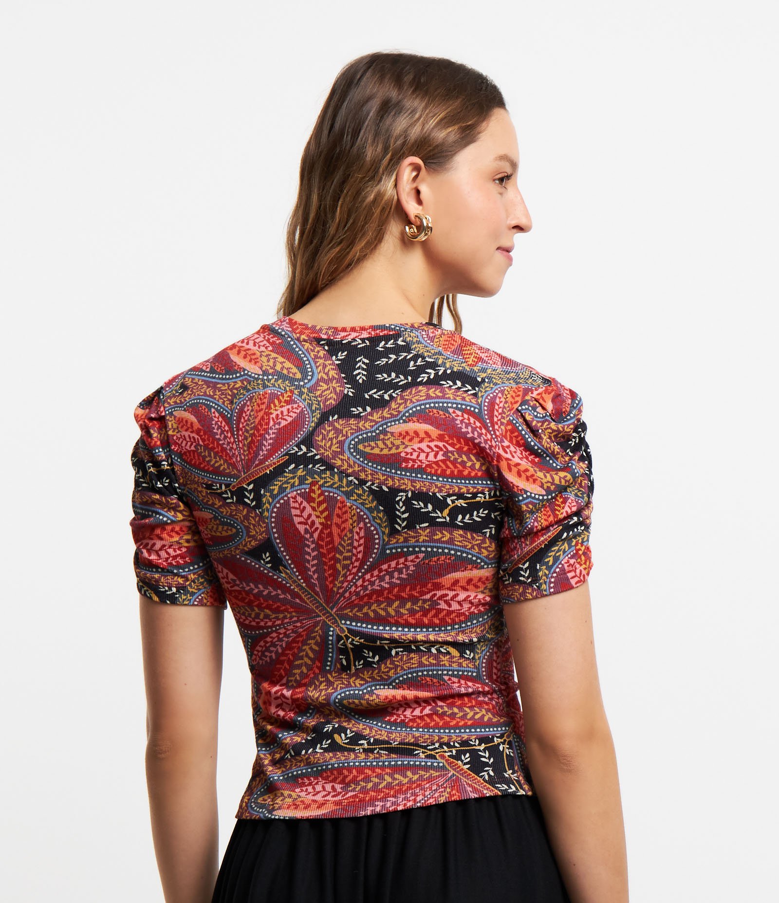 Blusa em Ribana com Manga Franzida e Estampa Borboletas Vermelho 3