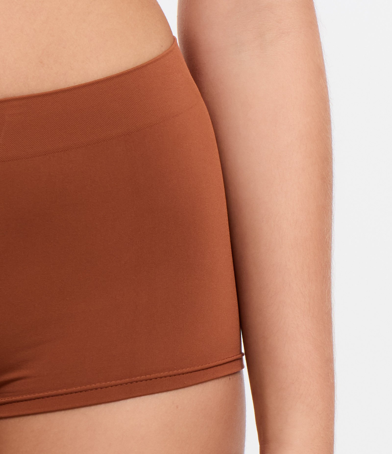 Calcinha Boyshort em Poliamida Sem Costura Marrom Telha 4