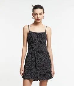 Macaquinho de Alça em Viscose com Short Saia e Poás Estampados