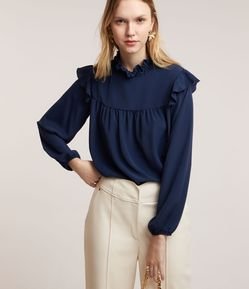 Blusa em Crepe com Lastex na Gola Alta e Babado na Cava