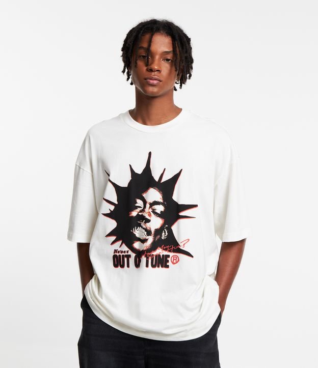 Camiseta Oversized em Algodão Malhão com Estampa Out Of Tune