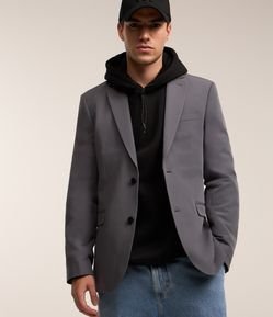 Paletó Social em Tricoline com Abotoamento Frontal