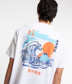 Camiseta Comfort em Algodão com Estampa Frente e Costas em Japonismo