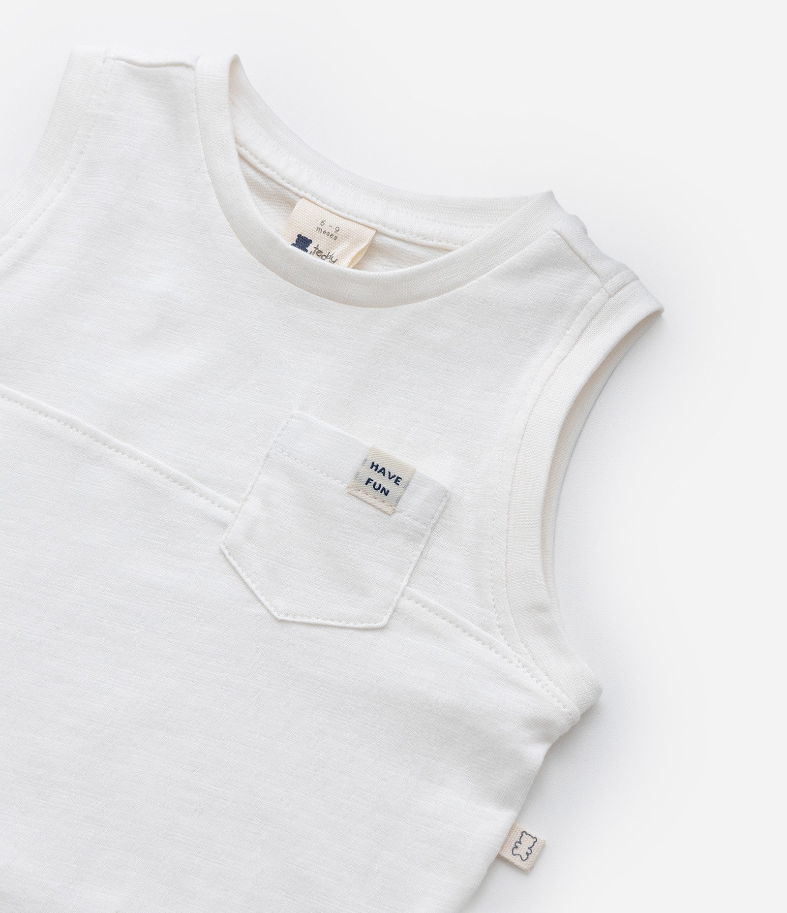 Regata Infantil em Algodão com Bolsinho - Tam 0 a 18 meses Branco 4