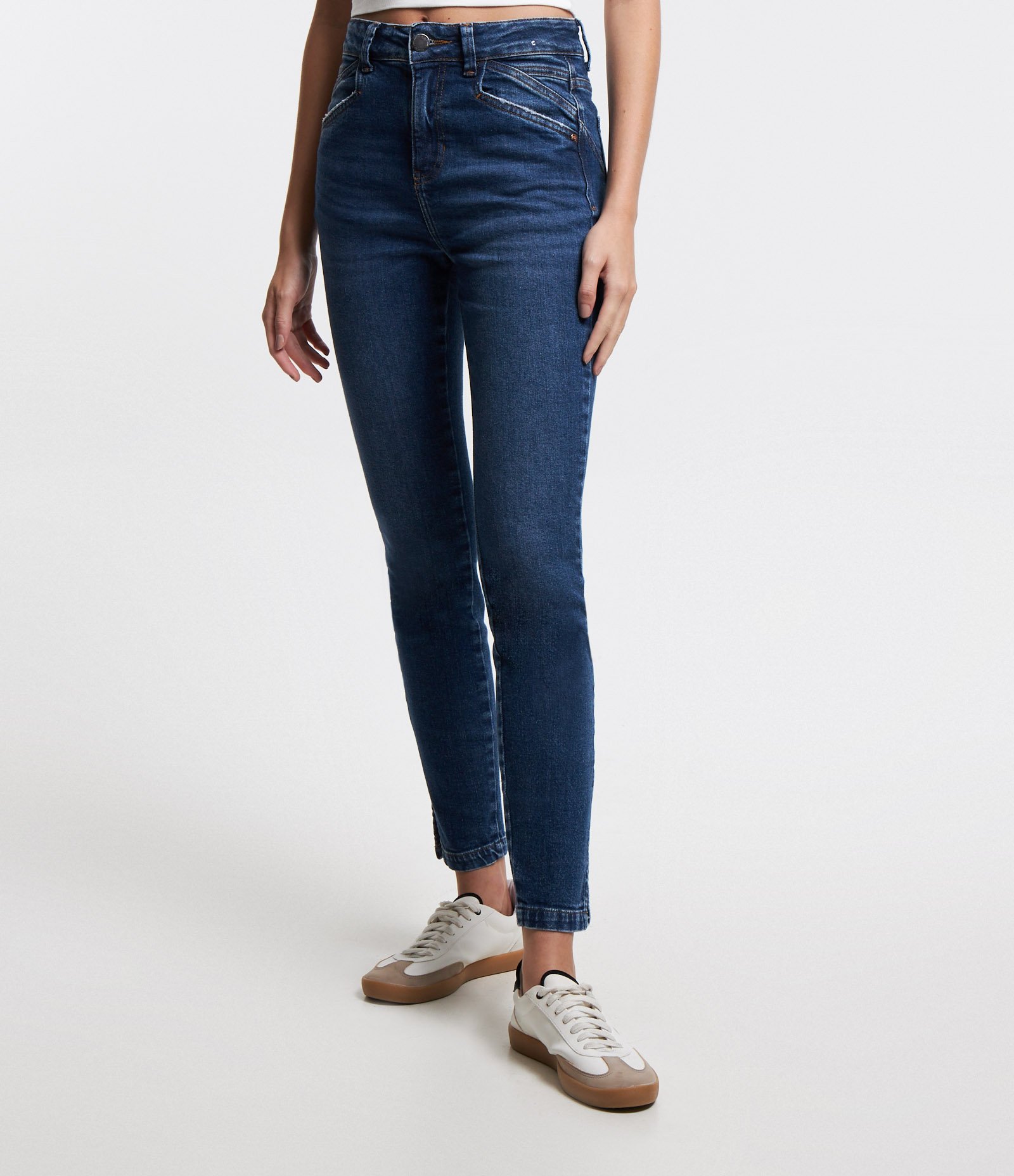 Calça Skinny em Jeans com Recortes nos Bolsos Azul 2