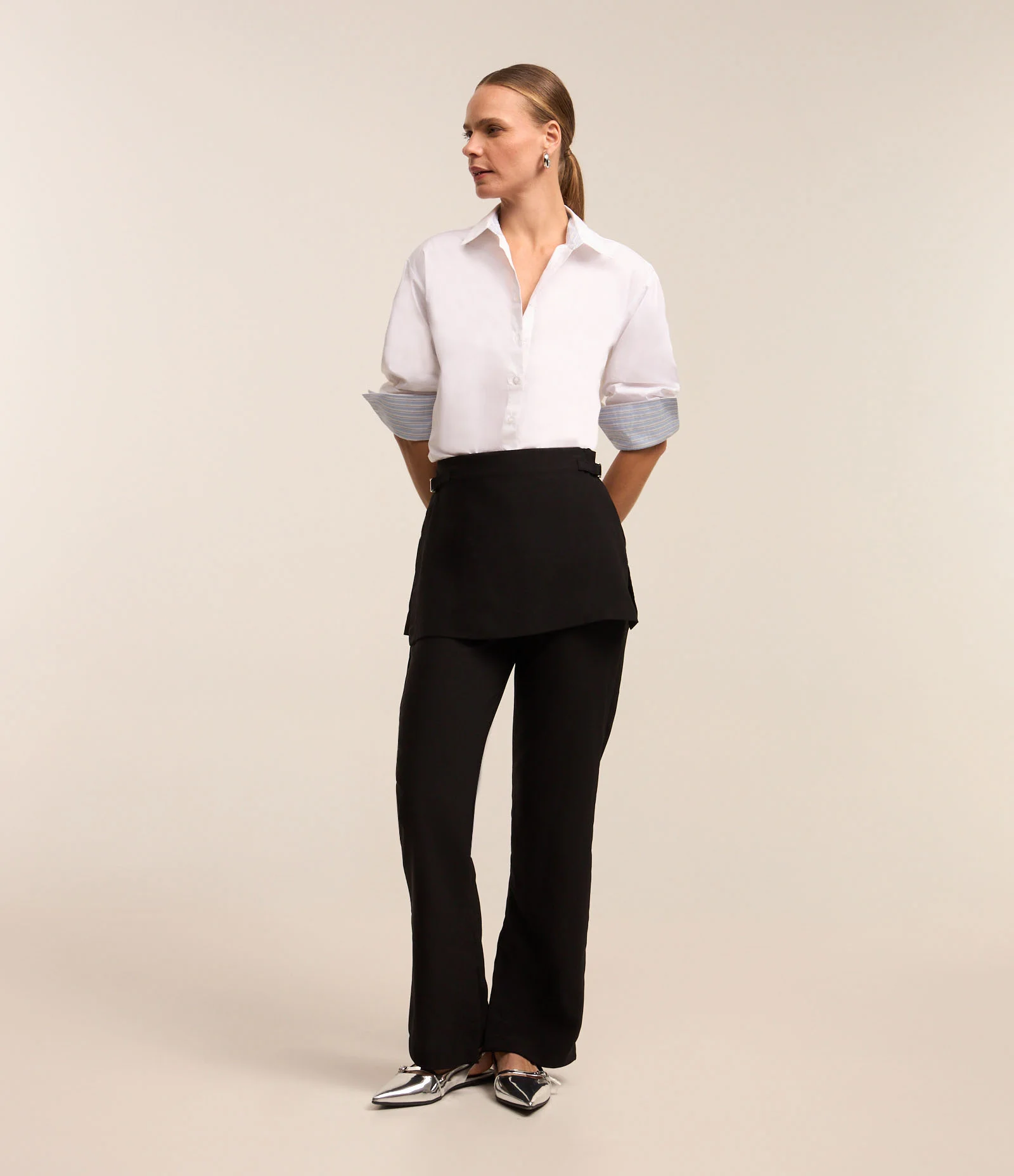 Calça Alfaiatada com Saia Sobreposta e Detalhe no Cós Cinza Escuro 1