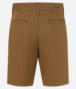 Bermuda Básica em Sarja com Passantes e Bolsos