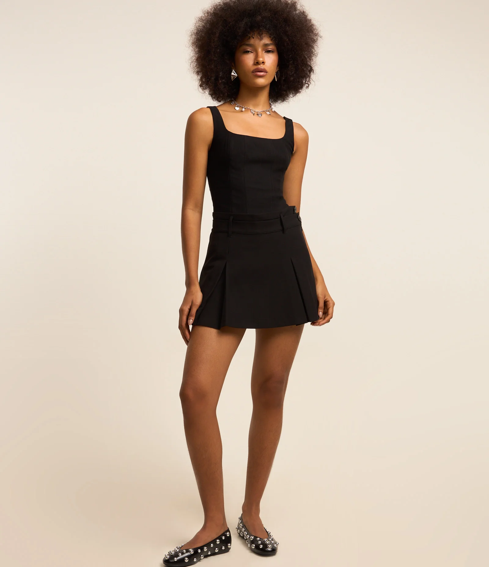 Blusa Cropped em Bengaline com Decote Quadrado Preto 1