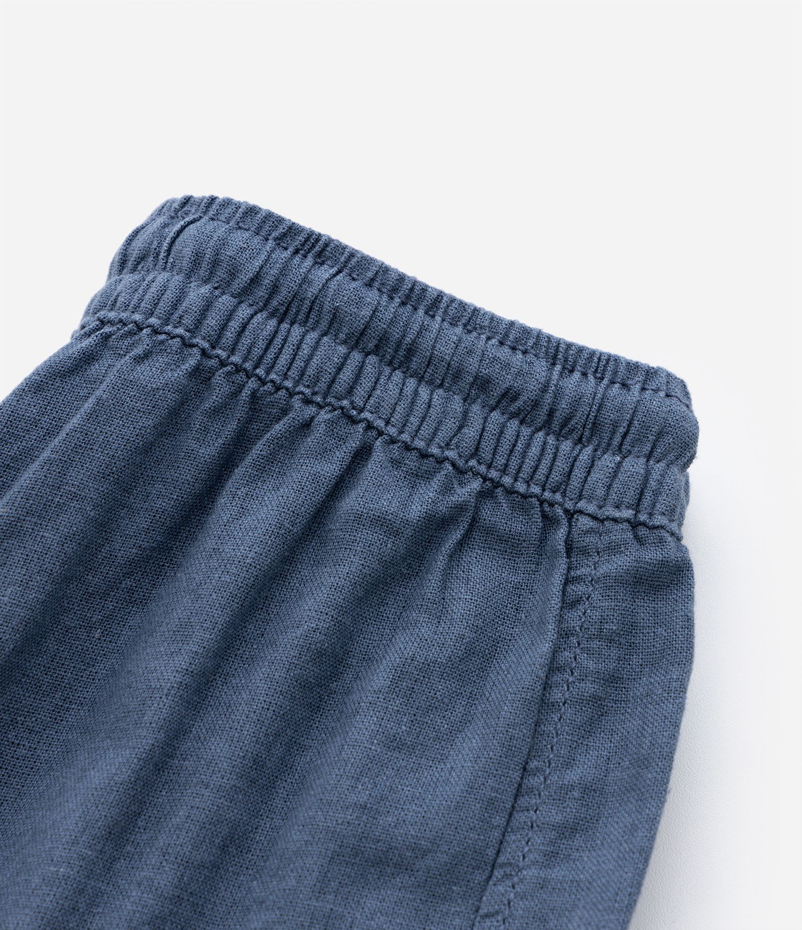 Bermuda em Linho com Cordão no Cós e Fendinha Lateral - Tam 5 a 14 Anos Azul 6